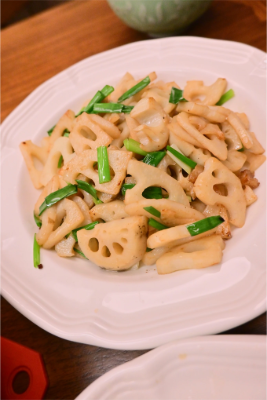 연근 효능 극대화: 1.최고의 음식 궁합과 2.활용 레시피 3 converted image 1769211910880 2